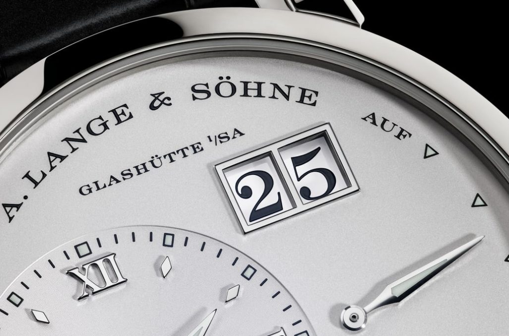 ランゲアンドゾーネの値段と国内正規価格の推移